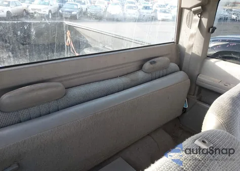 1996 Chevrolet Gmt-400 K1500 z USA, uszkodzony, nr VIN 2GCEK19W7T1159832